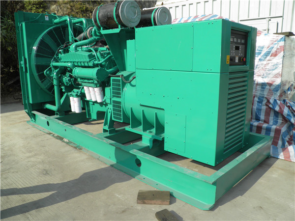 赣州出租发电机 发电机组厂家：柴油发电机组的控制屏的作用是什么？